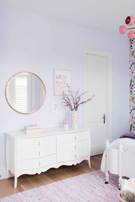 Modern Purple Bedroom, Girls Room Paint Colors, Purple Girls Bedroom, Girls Bedroom Paint, Lavender Bedroom, Purple Girls Room, Girls Room Paint, Purple Bedroom Decor, Girls Room Colors