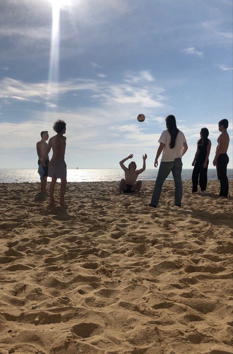 beach, friends having fun, summer aesthetic, sunlight, surfin’ Having Fun With Friends Aesthetic, Friends Having Fun Aesthetic, Fun With Friends Aesthetic, Fun Summer Aesthetic, Aesthetic Sunlight, Having Fun With Friends, Friends Having Fun, With Friends Aesthetic, Playing Volleyball