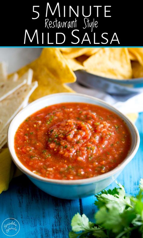 This restaurant style mild salsa recipe takes under 5 minutes to make and is a great healthy fresh homemade appetizer perfect for game day! It can be made all year round as it uses canned tomatoes! With cilantro, lime juice, onion and a few spices you can have this easy salsa on the table in minutes. Serve it with flour tortillas or with corn chips for a naturally gluten free snack. #restaurantstyle #quickrecipe #superbowlfood #easyappetizer #homemade Mild Salsa Recipe, Super Bowl Essen, Best Salsa Recipe, Best Salsa, Easy Salsa Recipe, Restaurant Style Salsa, Homemade Appetizer, Homemade Salsa Recipe, Mild Salsa