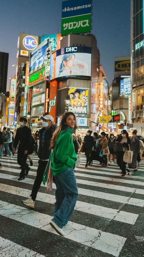 Shibuya Crossing Outfit, Shibuya Sky Night, Tokyo Inspo Pics, Japan Travel Photos, Shibuya Crossing Pose, Shibuya Sky Photo Ideas, Teamlab Planets Tokyo Outfit, Shibuya Sky Pose, Shibuya Crossing Aesthetic