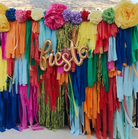 Fiesta Theme Photo Booth, Fiesta Booth Decorations, Fiesta Theme 60th Birthday Party, 40th Taco Party, Fiesta Backdrop Mexican, Mexican Theme 40th Birthday Party, Festa Party Ideas Mexican Fiesta, 30 Mexican Birthday Party, Spring Fiesta Party