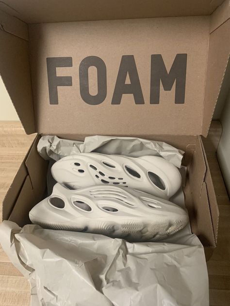 Size 12 - adidas Yeezy Foam Runner Ararat Used Get a price at https://copapair.com/size-12-adidas-yeezy-foam-runner-ararat-used/ New Yeezys, Adidas Yeezy Foam Runner, Yeezy Foam Runners, Baseball Jacket Outfit, Adidas Yeezy Foam, Runners Outfit, Foam Runners, Yeezy Foam Runner, Foam Runner