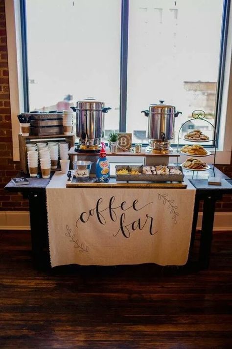 Reception Food Station, Wedding Reception Food Stations, Cookie Bar Wedding, Brunch Mesa, Kaffe Bar, Wedding Food Table, Coffee Bar Wedding, Wedding Food Stations, Buffet Dessert