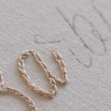 Anastasia | Hand embroidery on Instagram: "Reversed chain stitch is my absolute fave for lettering. It’s super easy and so much fun to do! 🤍 What about you? What’s your go-to stitch for lettering?" Reverse Chain Stitch, Basic Hand Embroidery Stitches, Chain Letter, Chain Stitch Embroidery, Embroidery Letters, Hand Embroidery Stitches, Embroidery And Stitching, Chain Stitch, Embroidery Applique