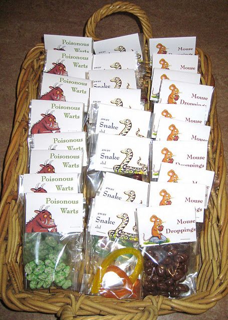 I love the attention to detail of these favours. Gruffalo party Gruffalo Party, Gruffalo's Child, Edible Crafts, The Gruffalo, 3rd Birthday Parties, Childrens Party, Party Bag, 2nd Birthday Parties, Party Bags