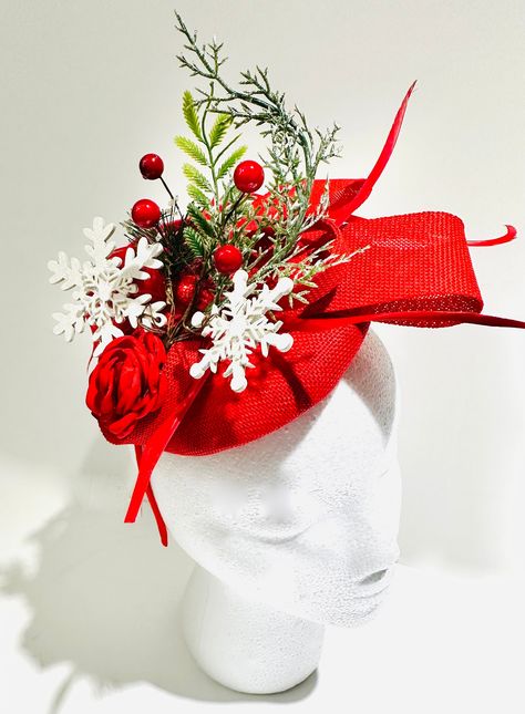 Christmas Fascinator Headband, Red Christmas Headband Fascinator, Snowflake Headband, Red Fascinate Headband, Christmas Wedding Headpiece Burberry Birthday, Christmas Fascinator, Snowflake Headband, Mannequin Decor, Christmas Headpiece, Hat Inspiration, Red Texture, Green Fascinator, Headband Fascinator