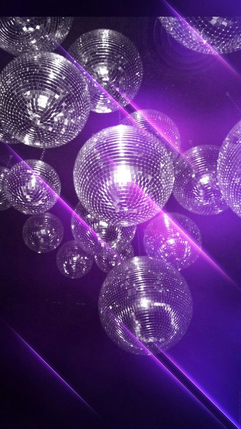 Wallpaper Disco Phone Wallpaper, Pink Party Background, Cherry Disco Ball, Disco Ball Art, Disco Wallpaper, Disco Background, Disco Aesthetic, Art Disco, Ball Aesthetic