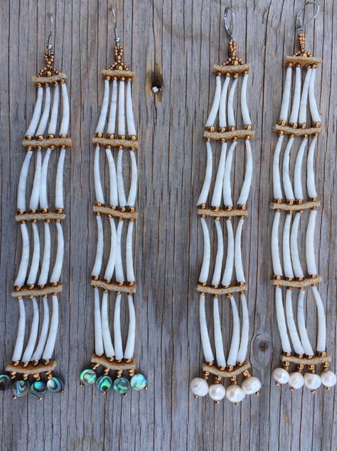 Dentillium Earrings Native American, Dentalium Earrings, Indigenous Clothing, Indigenous Crafts, Indigenous Jewelry, Maximalist Jewelry, Indigenous Beadwork, Native Earrings, Earring Inspo