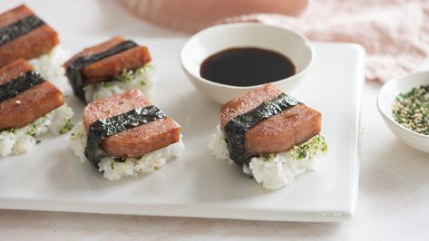 Spam Sushi Wacky Recipes, Spam Musubi Recipe, Musubi Recipe, Spam Recipes, Noodle Casserole Recipes, Spam Musubi, Canned Meat, Sandwich Spread, Noodle Casserole