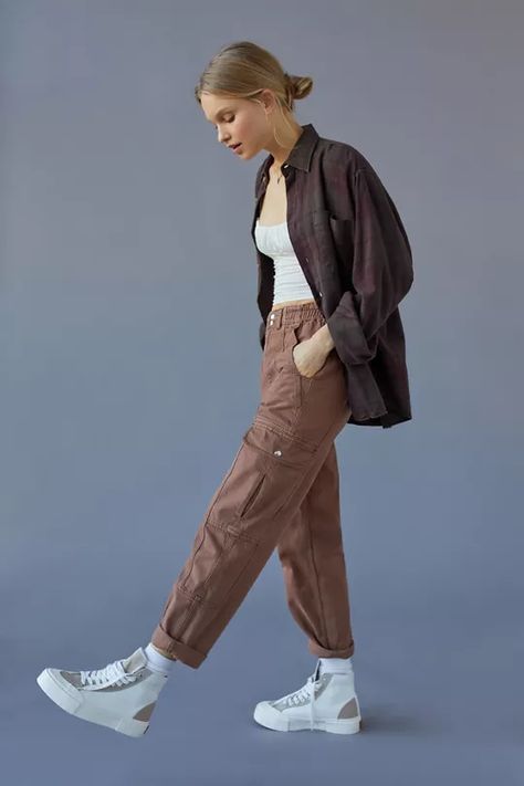 High Waisted Baggy Jeans, Cargo Pants Outfit, Brown Fits, Tomboy Outfits, Women's Bottoms, Wide Jeans, Baggy Fits, Oversize Hoodie, Pants Outfit