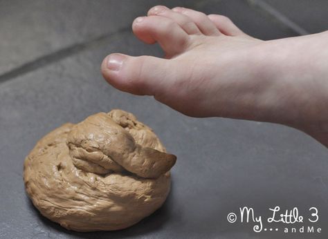 Make Fake Dog Poo!!! A fun April Fool's Day prank for kids. April Fools Ideas, April Fools Day Pranks, April Fool's Pranks, Prank Ideas, Pranks For Kids, April Fools Joke, April Fools Pranks, Kids Craft Room, April Fool