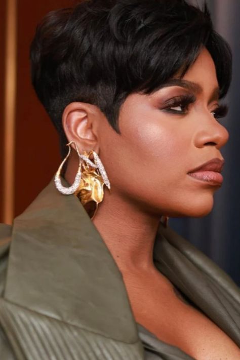 Fantasia Short Hairstyles, Fantasia Hairstyles, Black Hair Short Cuts, Girly Makeup, Short Hair Images, Natural Hair Short Cuts, Edgy Pixie, Haute Hair, Diva Style