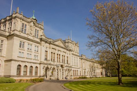 The Most Beautiful University Campuses in the UK Manchester Oxford Road, Beautiful University, St Andrews University, Place To Study, University Of Greenwich, Durham University, Cardiff University, London University, University Of Sheffield