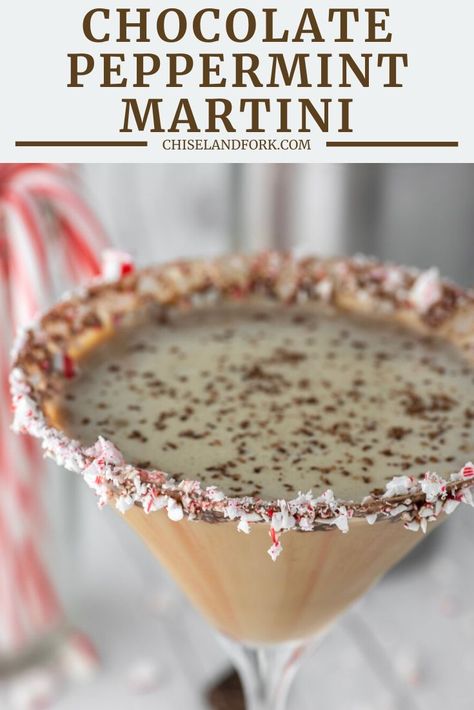 With chocolate liqueur, Creme de Cacao, half-and-half and peppermint schnapps, this chocolate peppermint martini is the perfect drink to celebrate the holidays. #chocolatepeppermintmartini #peppermintmartini #martini #chocolatemartini #holidaycocktail | chiselandfork.com Chocolate Peppermint Martini, Peppermint Martini Recipe, Peppermint Schnapps, Peppermint Martini, Christmas Drinks Alcohol Recipes, Xmas Drinks, Christmas Drinks Recipes, Christmas Drinks Alcohol, Peppermint Chocolate