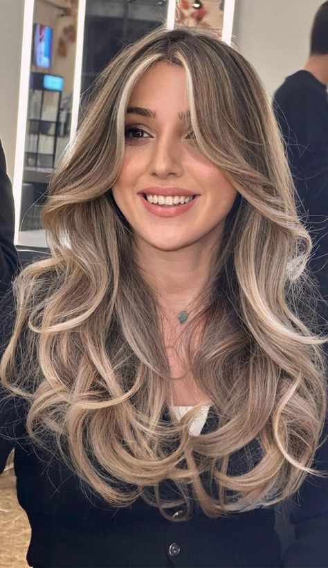 Highlights Brown Hair Balayage, 30 Hair Color, Kadeřnické Trendy, Brown Hair Inspo, Bronde Hair, Brunette Hair With Highlights, Spring Hair Color, Brown Hair With Blonde Highlights, Brown Hair Balayage