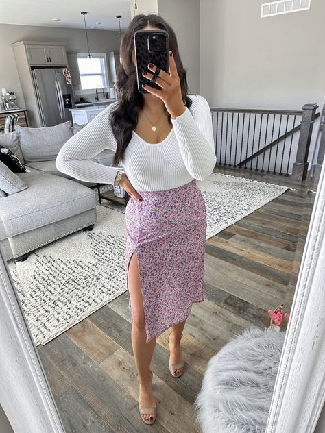 Baby Shower Guest Outfit Ideas, Night Spring Outfit, Casual Going Out Outfit Night, Black Lace Bodysuit Outfit, Midi Skirt Outfit Spring, Date Night Outfit Skirt, Brunch Outfit Spring Classy, Baby Shower Guest Outfit, Modest Outfits Summer