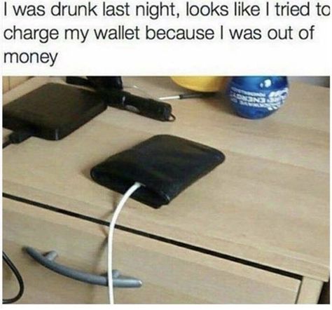 Drunk Memes Hilarious, Drunk Pictures, Drunk Memes, Funny Drunk, Thursday Humor, Best Funny Photos, Drunk Humor, Thirsty Thursday, Memes Hilarious