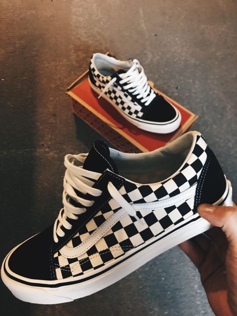 [LPU] Vans Old Skool 'Anaheim Factory' Checkerboard Vans Old Skool Checkerboard, Vans Shoes Fashion, Mens Accessories Necklace, Cute Vans, Vans Old School, Shoes Wallpaper, Tenis Vans, Vans Outfit, Checkered Vans