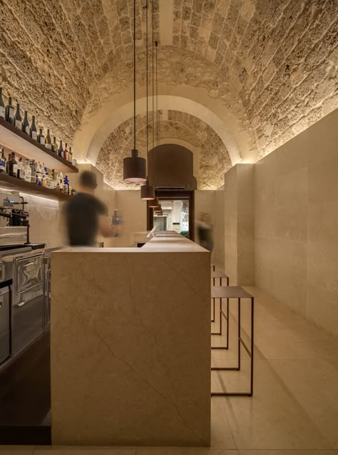 Winery Tasting Room, Renovation Architecture, Pub Design, Wine Cellar Design, Cellar Design, Hotel Room Design, Wine House, Restaurant Interior Design, Wine Room