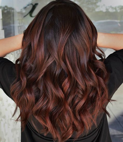 Copper balayage Dark Copper Brown Hair, Dark Copper Brown, Copper Highlights On Brown Hair, Copper Balayage Brunette, Hair Color For Morena, Copper Brown Hair Color, Balayage Hair Copper, Copper Brown Hair, Copper Hair Dark