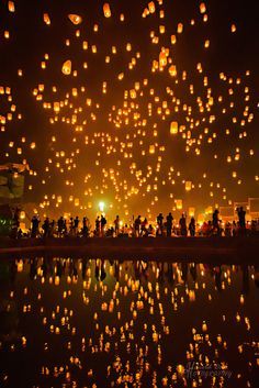 Lantern Festival - C Lantern Festival, Chiang Mai Thailand, Chiang Mai, Bangkok, At Night, Lanterns, Floating, Thailand, Lake