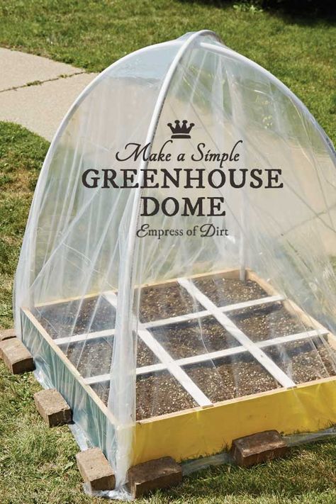 Greenhouse Dome, Homemade Greenhouse, Simple Greenhouse, Taman Diy, Dome Greenhouse, Best Greenhouse, Outdoor Greenhouse, نباتات منزلية, Home Greenhouse