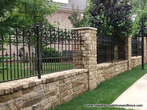 Pergola Plans Roofs, Iron Fences, Wrought Iron Fence, Living Fence, Brick Fence, Types Of Fences, Wrought Iron Fences, Front Yard Fence, Aluminum Fence