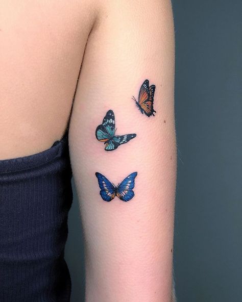 Gloria Zhang Tattoo on Instagram: “Tiny butterflies 🦋 🦋🦋” Vibrant Butterfly Tattoo, Mosaic Butterfly Tattoo, Multiple Butterflies Tattoo, Colour Butterfly Tattoo, Watercolor Tattoo Butterfly, Blue Morpho Butterfly Tattoo, Mamma Tattoo, Pretty Butterfly Tattoo, Star Tattoo On Shoulder