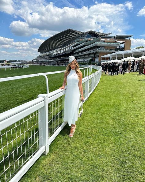 🤍🤍🤍Arabella Chi wearing Merve Bayindir for Royal Ascot . .. … #hat #millinery #fashion #highfashion #headpiece #accessories #couture #luxury #bestoftheday #like #london #fascinator #mervebayindir Saddle Club, Ascot Races, Headpiece Accessories, Races Fashion, Royal Ascot, Island Girl, Fashion Board, Love Island, Style Board