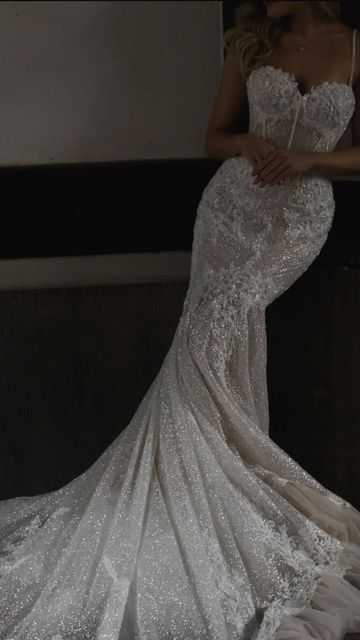 Gorgeous Tight Wedding Dress, Wedding Dresses Boujee, Bodycon Wedding Dress The Bride, Bodycon Wedding Dresses, Mermaid Wedding Dress Sparkly, Wedding Dresses Bodycon, Body Con Wedding Dress, Bedazzled Wedding Dress, Royal Wedding Dress Aesthetic