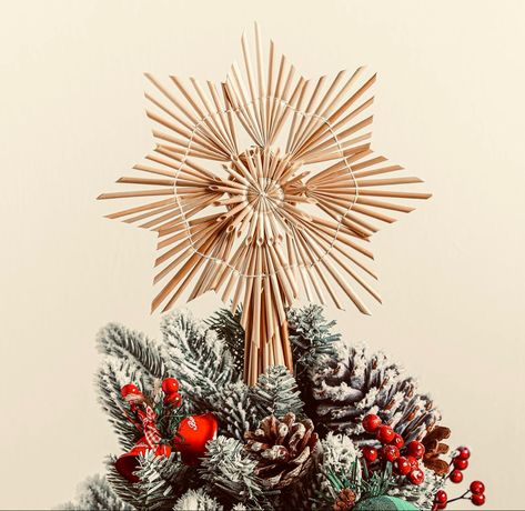 Amazon.com: Karenhi Christmas Straw Star Topper Straw Ornaments Swedish Style Nordic Color Tree Topper for Christmas Tree Office Home Indoor Desktop Adults Decoration(8 x 10 Inch) : Home & Kitchen Topper For Christmas Tree, Straw Star, Straw Ornaments, Pagan Christmas, Nordic Color, Scandinavian Christmas Decorations, How To Make Christmas Tree, Swedish Style, Star Tree Topper