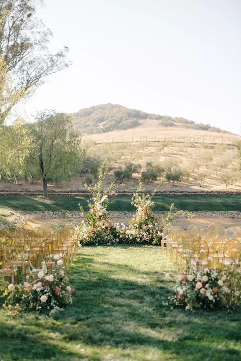 An Unconventional Barn Wedding With Chinese Traditions Beautiful Wedding Aisle, Wedding Processional, Petaluma California, Groom Style Wedding, Modern Wedding Ceremony, Floral Styling, Chinese Heritage, Chinese Tea Ceremony, Wedding Aisle Decorations