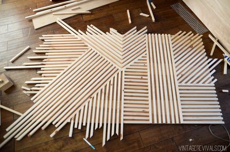 DIY Square Dowel Art - Vintage Revivals Dowel Art, Koti Diy, Vintage Revival, Into The Wood, Diy Holz, Diy Interior, Into The Woods, Décor Diy, Modern Diy