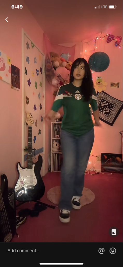 Outfits With Mexico Jersey, Mexican Jersey Outfit, Mexico Jersey Outfit, Jersey Outfits, Mexico Jersey, Makeup 2022, Fits Ideas, Jersey Outfit