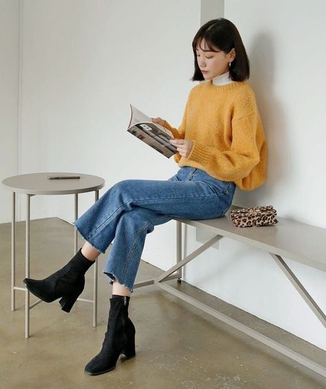 Classic Clothing, Clothing Inspiration, Style Spring, Inspiration Style, Reading, Boots, Black