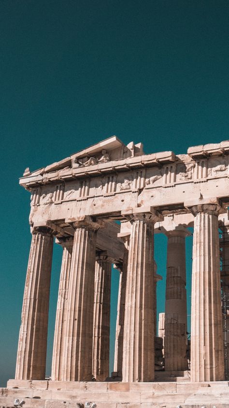 Greek Architecture Photography, Greek Columns Aesthetic, Greek Pillars Aesthetic, Greek Buildings Aesthetic, Grece Antique Aesthetic, Parthenon Aesthetic, Parthenon Photography, Greek History Aesthetic, Ancient Greece Aesthetic Architecture