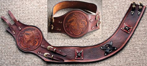 Kidney Belt, Leather Craft Patterns, Larp Costume, Leather Armor, Fantasy Costumes, Horse Designs, Belt Pouch, Leather Belts, Leather Items