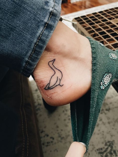 Goose Doodle Tattoo, Mini Duck Tattoo, Goose Outline Tattoo, Cute Goose Tattoo, Goose Tattoo Simple, Canada Goose Tattoo, Duck Outline Tattoo, Waterfowl Tattoo, Goose Tattoo Small