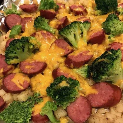 Cheesy Sausage Potato Bake Sausage Recipes Potatoes, Food Macaroni And Cheese, Kilbasa Sausage Recipes, Polish Sausage Recipes, Sausage And Potato Bake, Sausage Broccoli, Chicken Zucchini Casserole, Sausage Recipes For Dinner, Sausage Potato