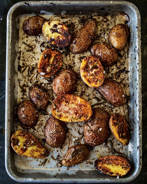 William Sonoma Recipes, Herbed Potatoes, Whole Grain Mustard, Autumn Side Dishes, Herb Roasted Potatoes, Mustard Recipe, Cast Iron Recipes, Roasted Meat, Veggie Side Dishes