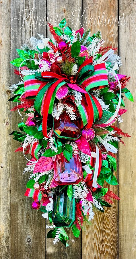 Christmas Florals, Swag Christmas, Holiday Swag, Christmas Delights, Lantern Swag, Swag Ideas, Christmas Lantern, Christmas Swag, Faux Greenery