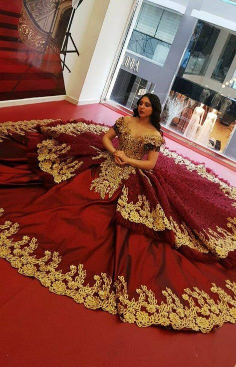 Quince Charro Dresses, Maroon Quinceanera Dresses, Red And Gold Quinceanera Dresses, Red Quince Dress, Burgundy Quinceanera Dresses, Vestido Charro, Quinceanera Dresses Red, Quinceanera Dresses Gold, Quinceanera Themes Dresses