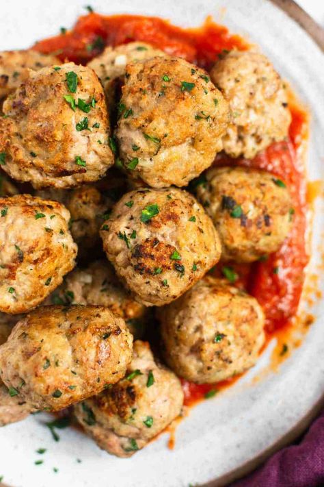 Keto Turkey Meatballs, Gluten Free Turkey Meatballs, Keto Turkey, Gluten Free Turkey, Greek Turkey Burgers, Gluten Free Meatballs, Turkey Meatball Recipe, Meatball Ingredients, Almond Meal