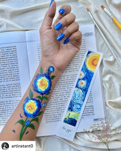 Amazing Starry Nights ✨🌙💙 (@amazingstarrynights) • Fotos y vídeos de Instagram Starry Night Tattoo, Van Gogh Tattoo, Craft Stick Projects, Face Art Painting, Distortion Art, Arm Painting, Leg Painting, Skin Paint, Artsy Photography