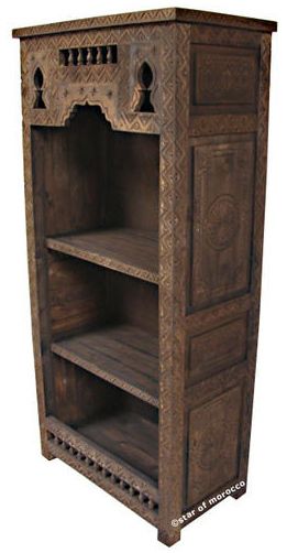 moroccan-book-shelv Moroccan Bookcase, Arab Decoration, Carved Bookcase, Arabic Decoration, Sophisticated Storage, Moroccan Homes, Ethnic Decor, Indian Furniture, Fantastic Furniture