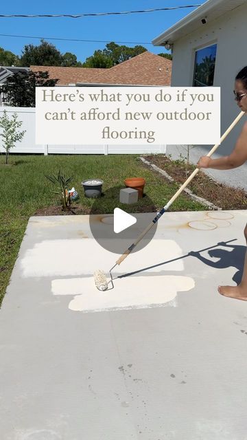 White Concrete Floors Outdoor, Concrete Painting Ideas Outdoor, Painted Concrete Floors Outdoor Patio, Outdoor Floor Paint, Painting Porch Floors, Ideas For Patio Flooring, Paint Concrete Floor Outdoor, Painted Sidewalk Concrete Walkways, Diy Concrete Patio Makeover