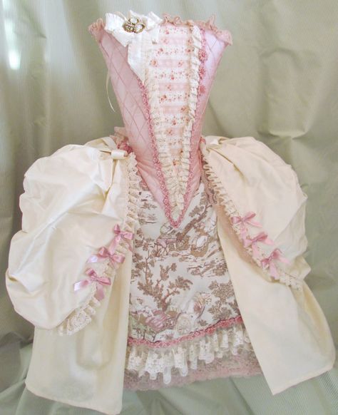 Marie Antoinette Dress, Marie Antoinette Dresses, Marie Antoinette Costume, Rococo Dress, Antoinette Dress, Rococo Fashion, Look Rose, Rock Punk, Moda Vintage