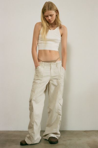 Cream Low Rise Pants, Bdg Y2k Low-rise Cargo Pants, Low Rise Outfit Aesthetic, Bdg Cargo Pants, Low Rise Cargo Pants, Thrift Ideas, Trend Board, Bday List, Dream Fashion