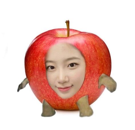 #lesserafim #meme #kazuha #apple #funny #fruit #kpop Kazuha Lesserafim Pfp, Apple Memes, Lesserafim Kazuha, Funny Lockscreen, Fruit Icons, Funny Fruit, Food Memes, I Love Lamp, Animated Wallpapers For Mobile