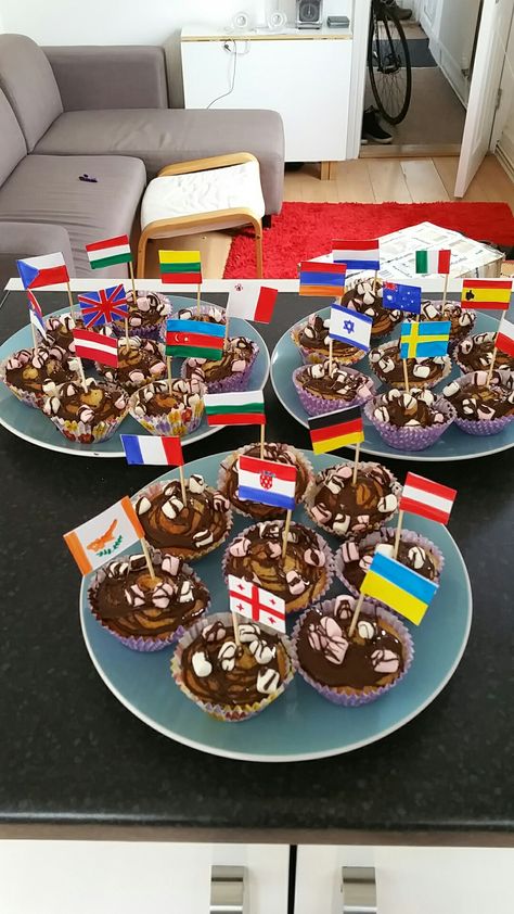 Eurovision 2016 cupcakes International Event Decor, International Club Ideas, International Themed Party, Eurovision Themed Party, Eurovision Decorations, Eurovision Party Decorations, Around The World Party Ideas, Eurovision Party Ideas, International Party Decorations